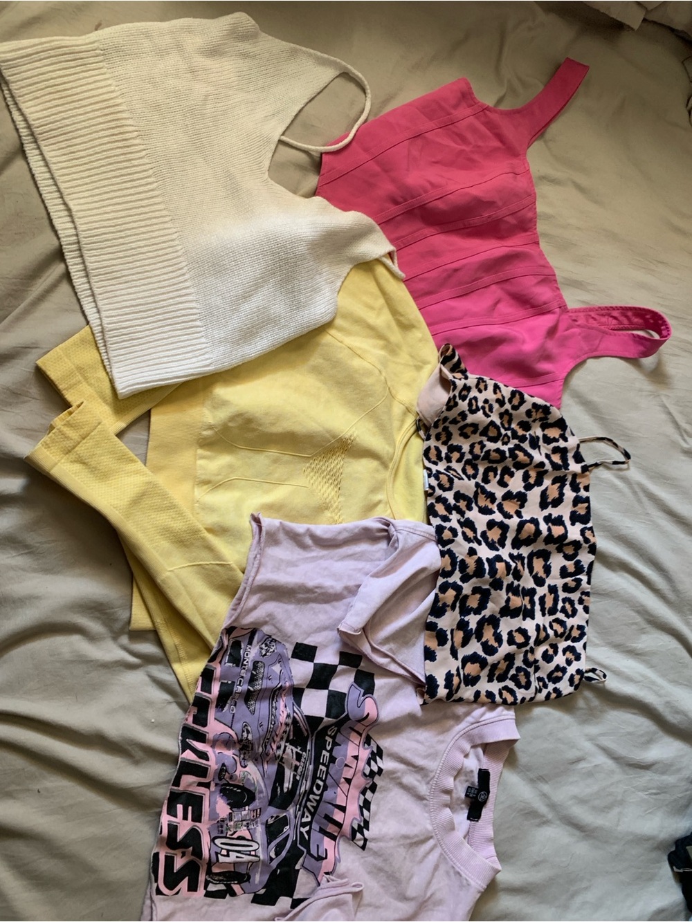TOP BUNDLE ‼️ - Picture 3 of 9